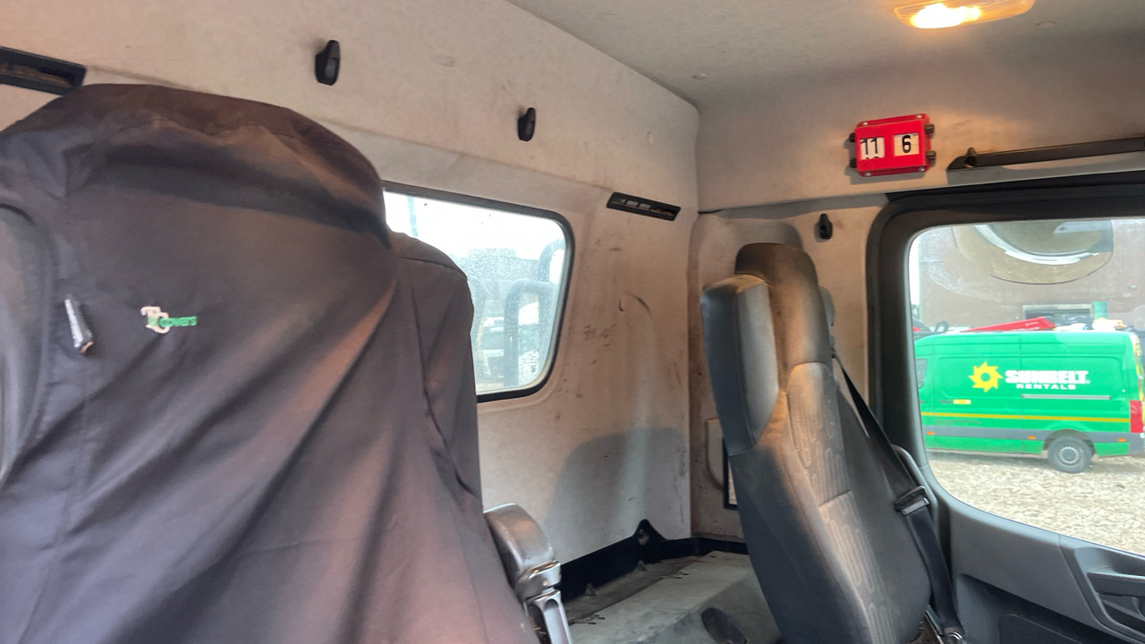 Tipper, Crane truck MERCEDES-BENZ AROCS: picture 8