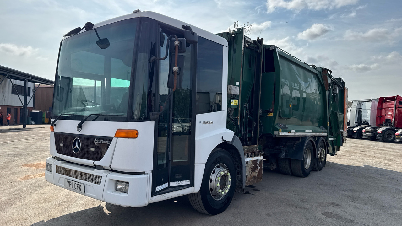 MERCEDES-BENZ ECONIC 2629 - Garbage truck: picture 2 MERCEDES-BENZ ECONIC 2629 - Garbage truck: picture 2