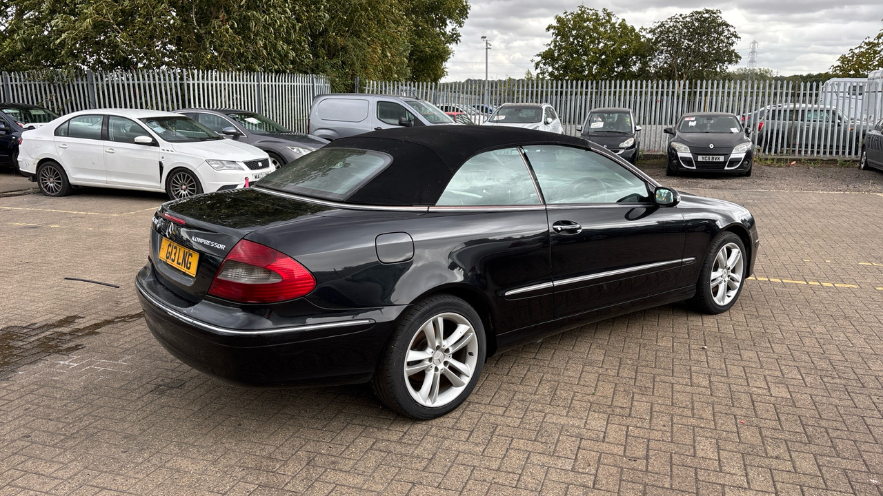 MERCEDES CLK 1.8 AVANTGARDE - Car: picture 4 MERCEDES CLK 1.8 AVANTGARDE - Car: picture 4