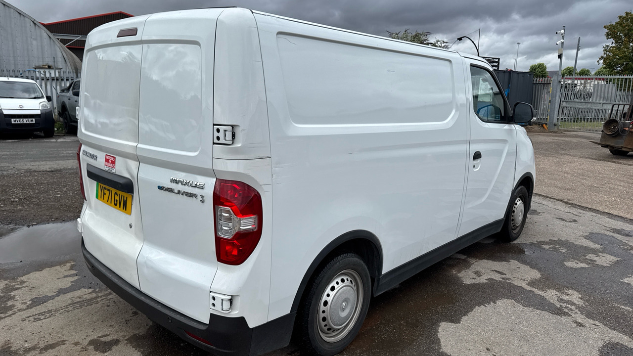 Maxus E-Deliver 3 90kW H1 Van 35kWh - Small van, Electric van: picture 4 Maxus E-Deliver 3 90kW H1 Van 35kWh - Small van, Electric van: picture 4