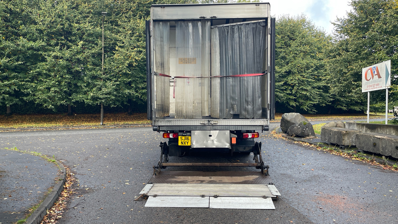 Refrigerator truck Mercedes-Benz Antos 1827: picture 10