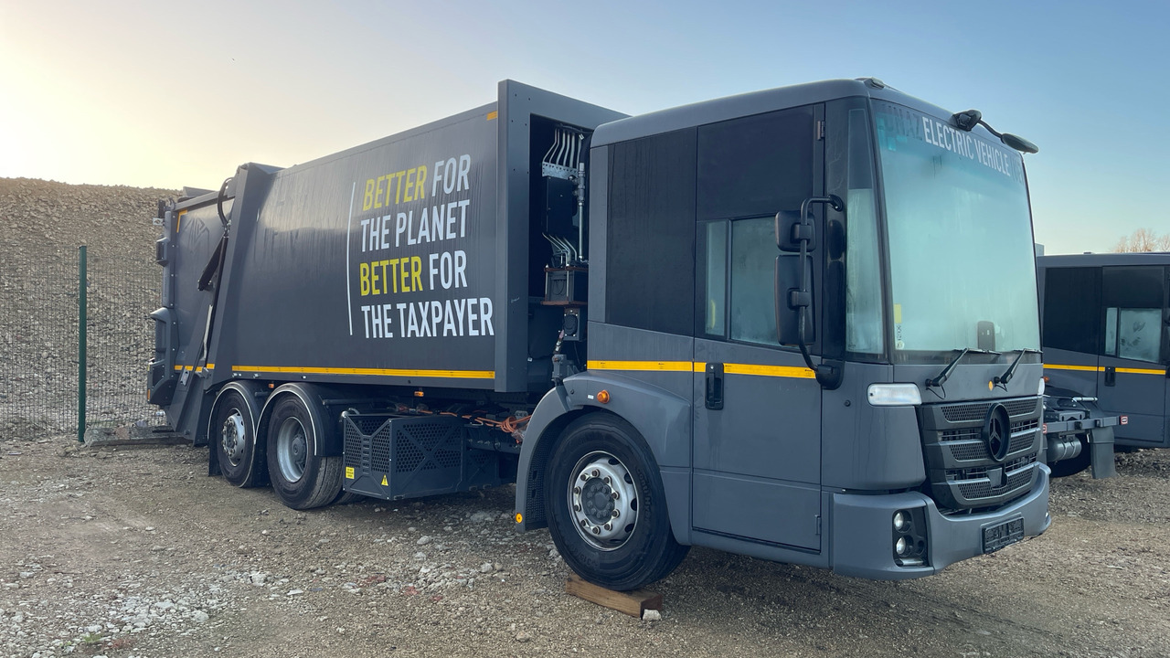 Mercedes-Benz Econic - Garbage truck: picture 2 Mercedes-Benz Econic - Garbage truck: picture 2