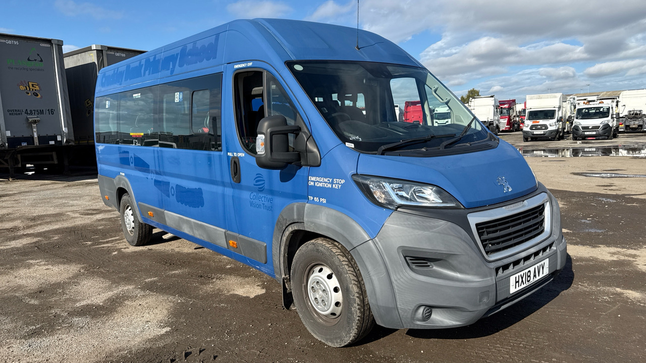 Minibus, Passenger van PEUGEOT BOXER 440 2.0 BlueHDi 130ps: picture 1