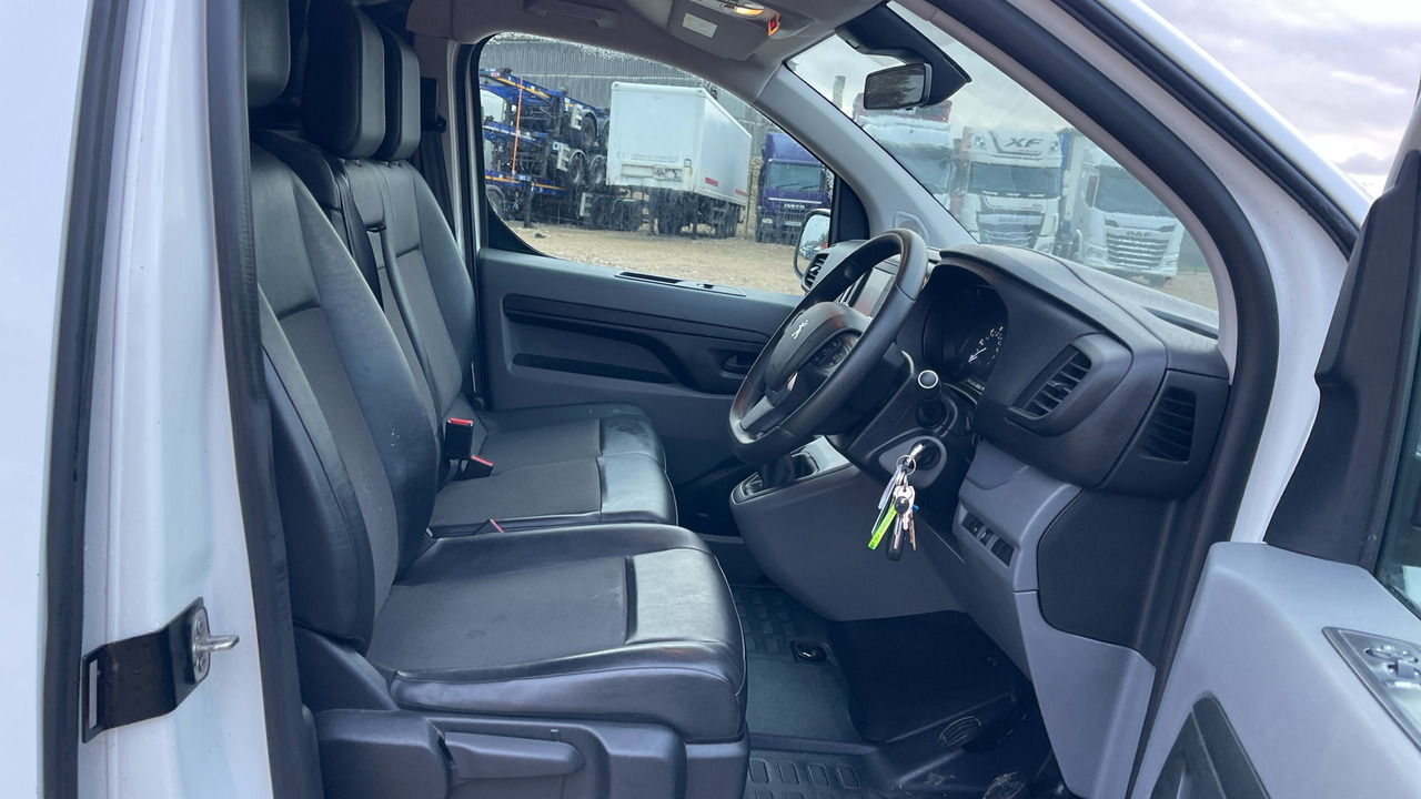 PEUGEOT EXPERT PROFESSIONAL 1.5 BLUEHDI 100PS - Panel van: picture 5 PEUGEOT EXPERT PROFESSIONAL 1.5 BLUEHDI 100PS - Panel van: picture 5