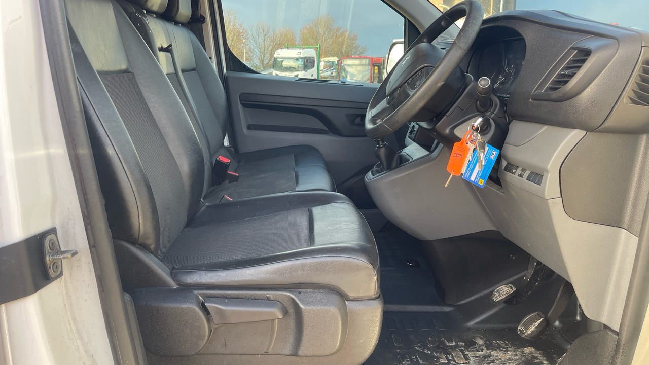 PEUGEOT EXPERT PROFESSIONAL 1.5 BLUEHDI - Panel van: picture 5 PEUGEOT EXPERT PROFESSIONAL 1.5 BLUEHDI - Panel van: picture 5