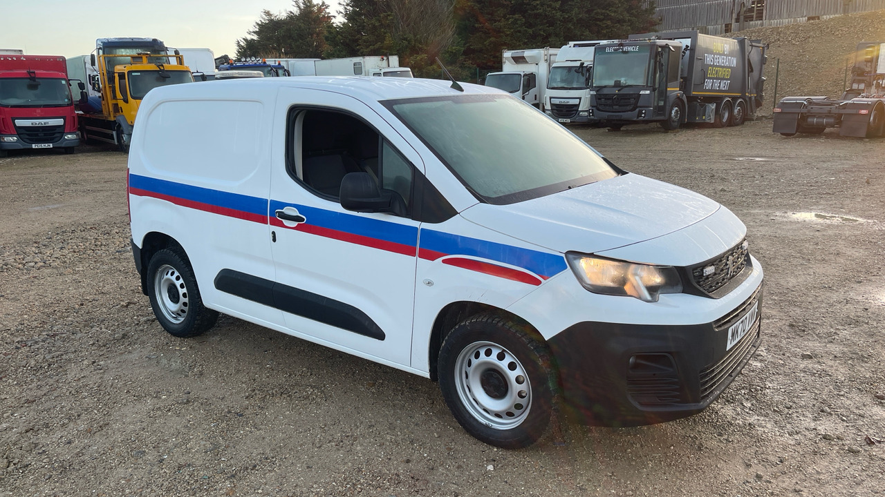 PEUGEOT PARTNER 1000 1.5 BlueHDi 100PS - Small van: picture 1 PEUGEOT PARTNER 1000 1.5 BlueHDi 100PS - Small van: picture 1