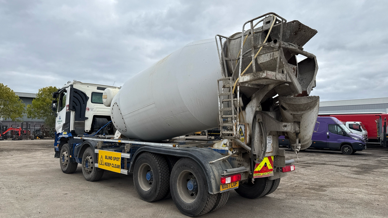 RENAULT C 430 - Concrete mixer truck: picture 3 RENAULT C 430 - Concrete mixer truck: picture 3