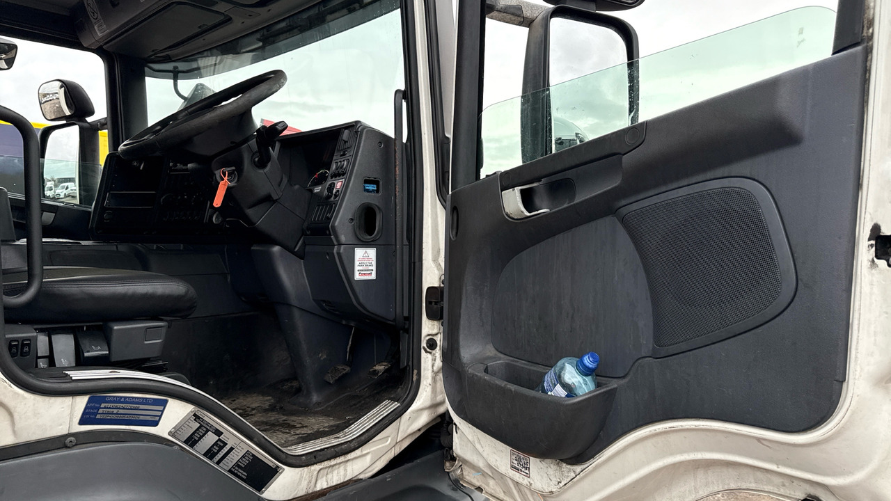 SCANIA P 250 - Refrigerator truck: picture 5 SCANIA P 250 - Refrigerator truck: picture 5