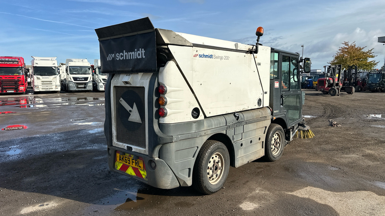 SCHMIDT SWINGO  200 - Road sweeper: picture 4 SCHMIDT SWINGO  200 - Road sweeper: picture 4