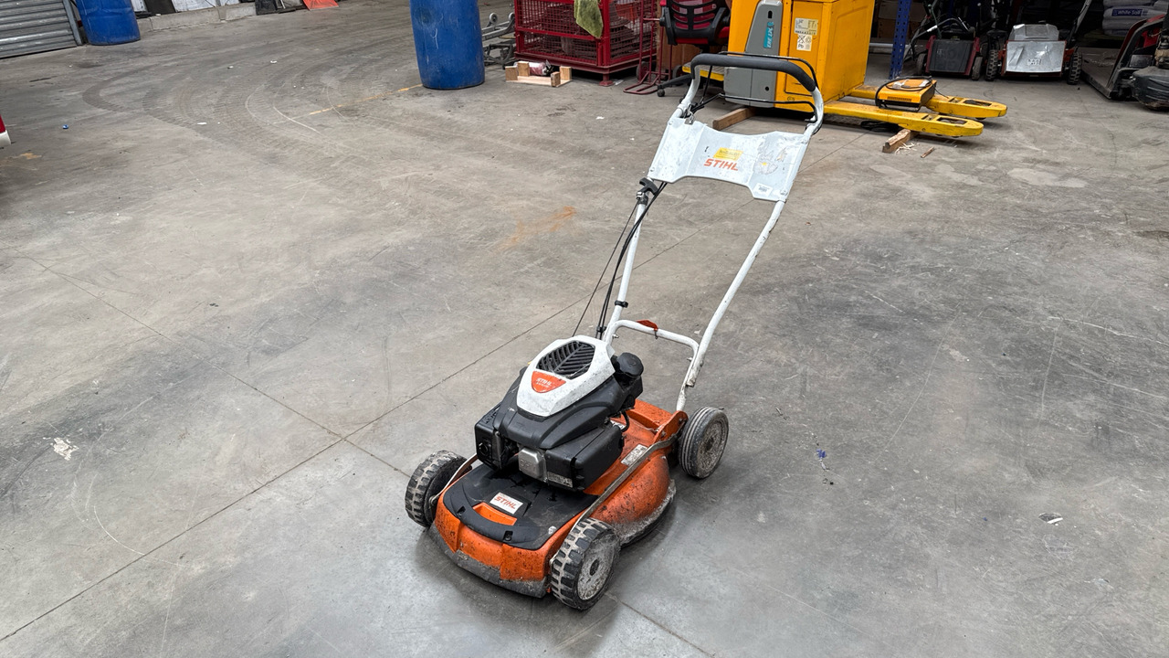 STIHL RM4 RTP - Construction equipment: picture 3 STIHL RM4 RTP - Construction equipment: picture 3