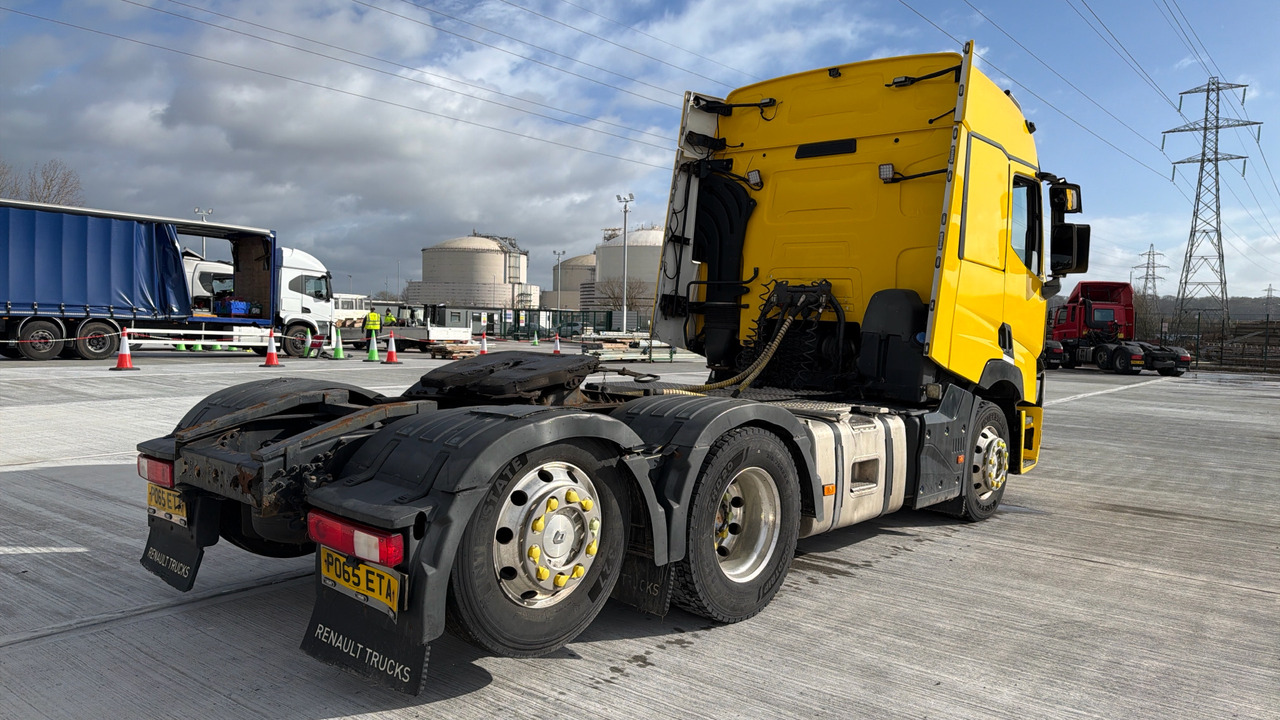 RENAULT T RANGE - Tractor unit: picture 4 RENAULT T RANGE - Tractor unit: picture 4