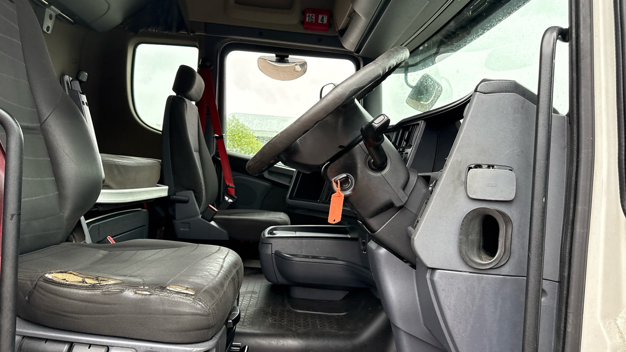 SCANIA R 410 - Tractor unit: picture 5 SCANIA R 410 - Tractor unit: picture 5