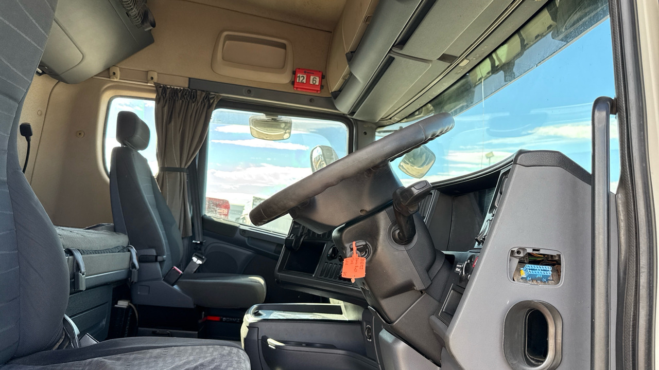 SCANIA R 420 - Tractor unit: picture 5 SCANIA R 420 - Tractor unit: picture 5