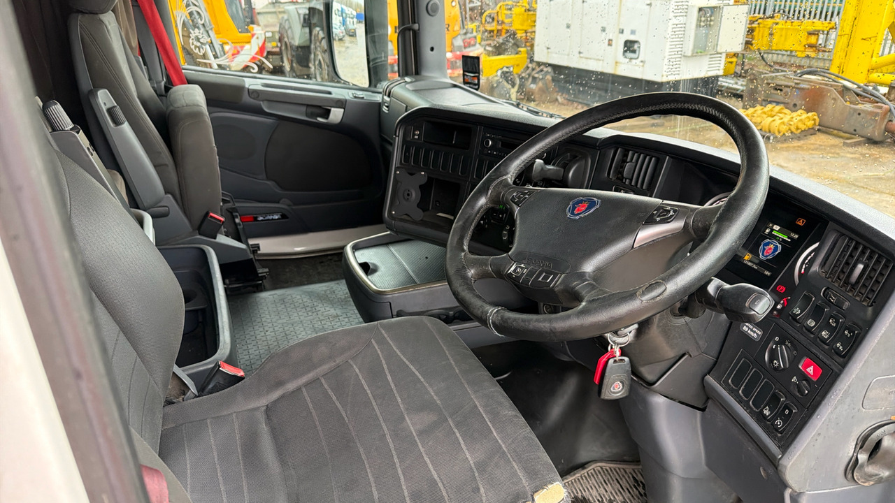 SCANIA R 450 - Tractor unit: picture 5 SCANIA R 450 - Tractor unit: picture 5