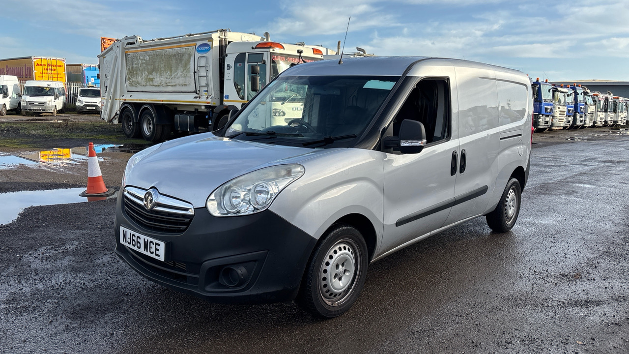 VAUXHALL COMBO 2300 1.3 CDTI 16V ecoFLEX - Panel van: picture 2 VAUXHALL COMBO 2300 1.3 CDTI 16V ecoFLEX - Panel van: picture 2