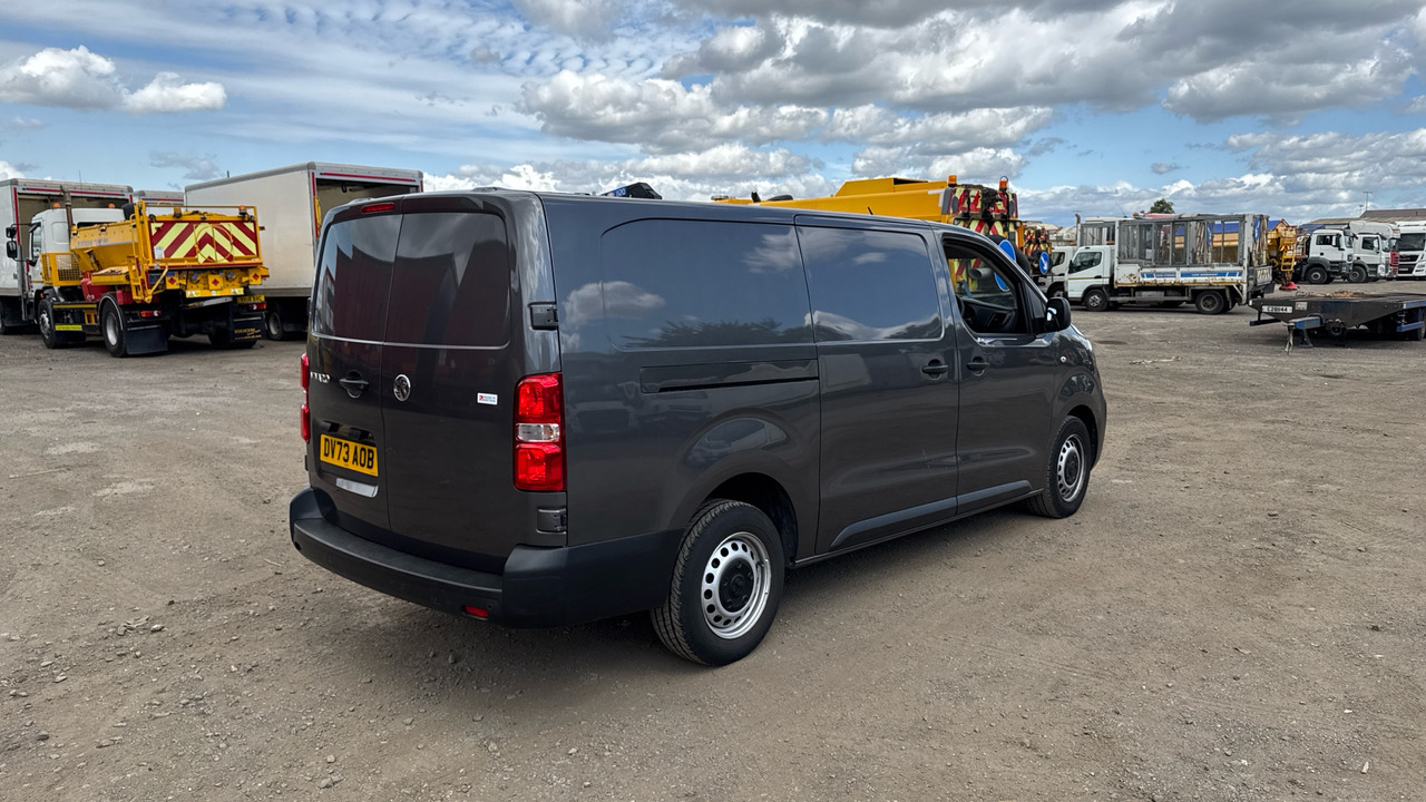 Vauxhall Vivaro 3100 2.0D 145PS PRIME - Small van: picture 4 Vauxhall Vivaro 3100 2.0D 145PS PRIME - Small van: picture 4