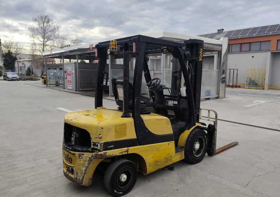 Yale GDP35VX - Diesel forklift: picture 3 Yale GDP35VX - Diesel forklift: picture 3
