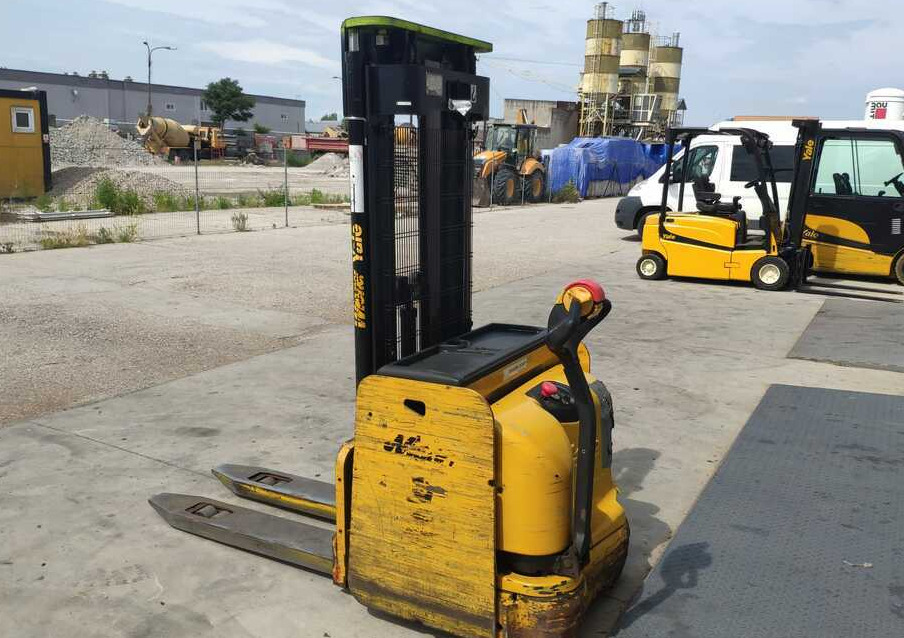 Yale MS16 AC - Stacker: picture 3 Yale MS16 AC - Stacker: picture 3