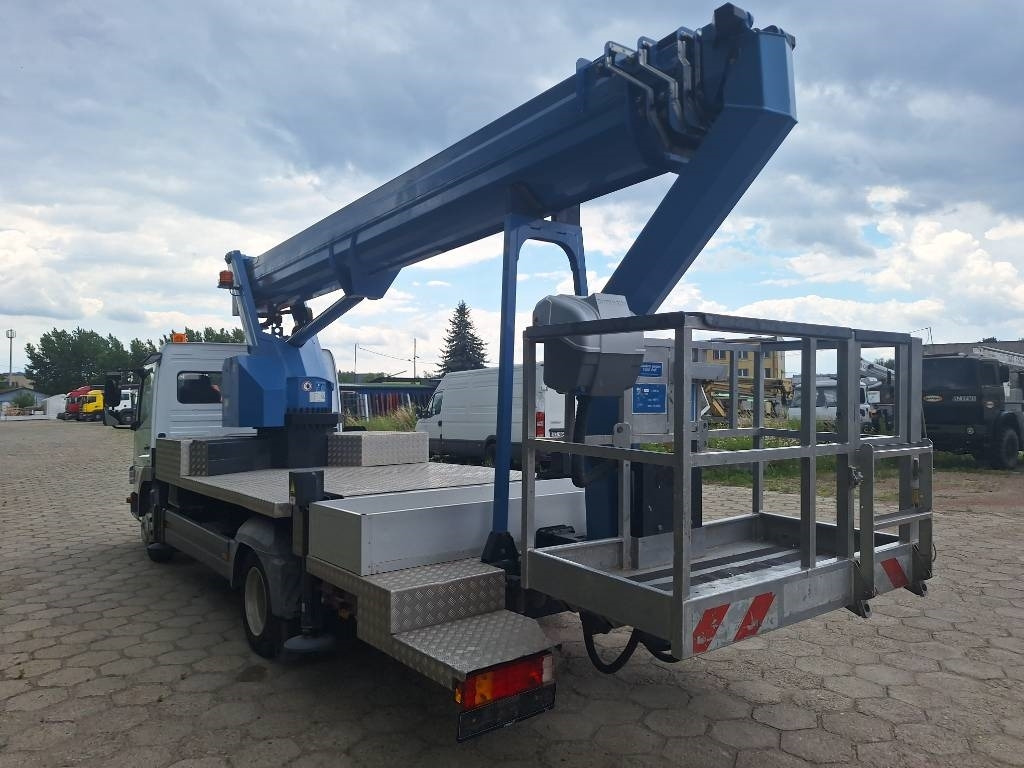 Mercedes-Benz Wumag WT 300 - Telescopic boom: picture 4 Mercedes-Benz Wumag WT 300 - Telescopic boom: picture 4