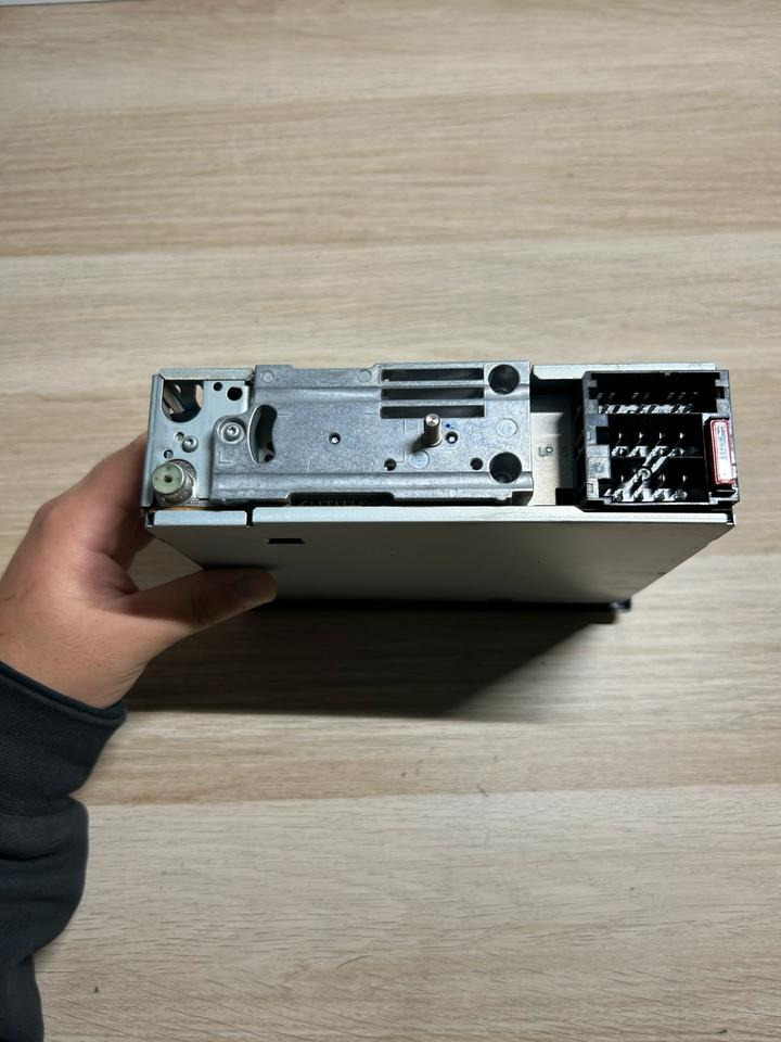 Blaupunkt Multimedia Radio 24V 7645050510 - Navigation system for Truck: picture 3 Blaupunkt Multimedia Radio 24V 7645050510 - Navigation system for Truck: picture 3