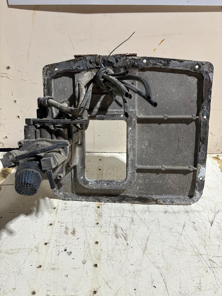 DAF CF XF Fußbremsventil 161372 WABCO 4800015000 - Brake valve for Truck: picture 2 DAF CF XF Fußbremsventil 161372 WABCO 4800015000 - Brake valve for Truck: picture 2