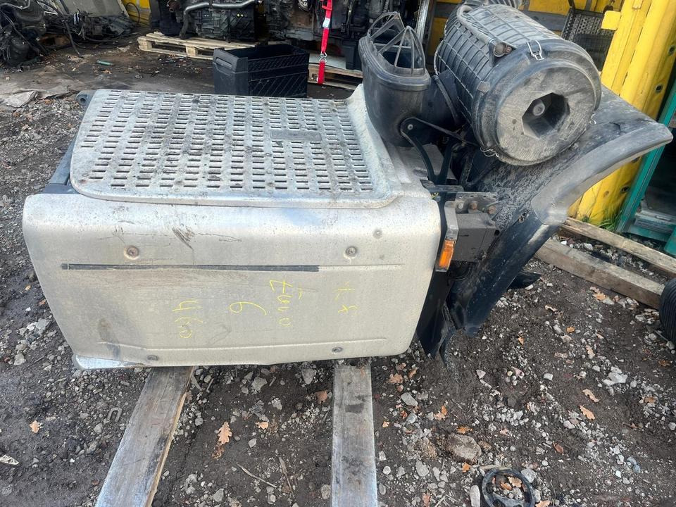 DAF XF 460 EU6 Auspuff Katalysator 1940705 - Muffler/ Exhaust system for Truck: picture 1 DAF XF 460 EU6 Auspuff Katalysator 1940705 - Muffler/ Exhaust system for Truck: picture 1