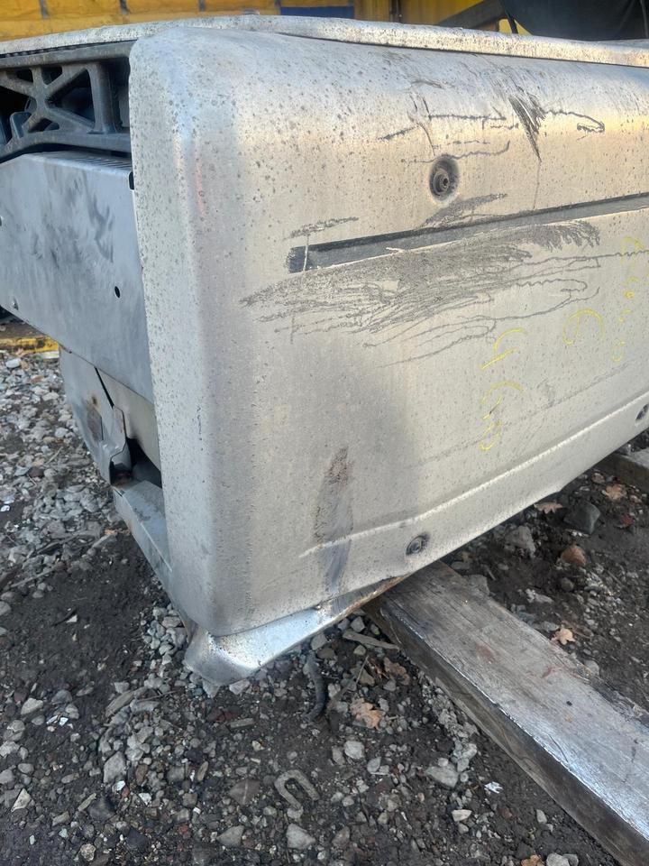 DAF XF 460 EU6 Auspuff Katalysator 1940705 - Muffler/ Exhaust system for Truck: picture 2 DAF XF 460 EU6 Auspuff Katalysator 1940705 - Muffler/ Exhaust system for Truck: picture 2