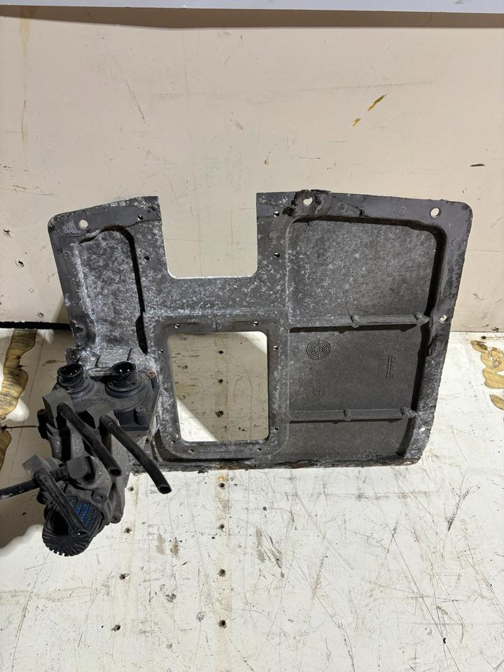 DAF XF Fußbremsventil 1732415 / WABCO 4800030040 - Brake valve for Truck: picture 2 DAF XF Fußbremsventil 1732415 / WABCO 4800030040 - Brake valve for Truck: picture 2