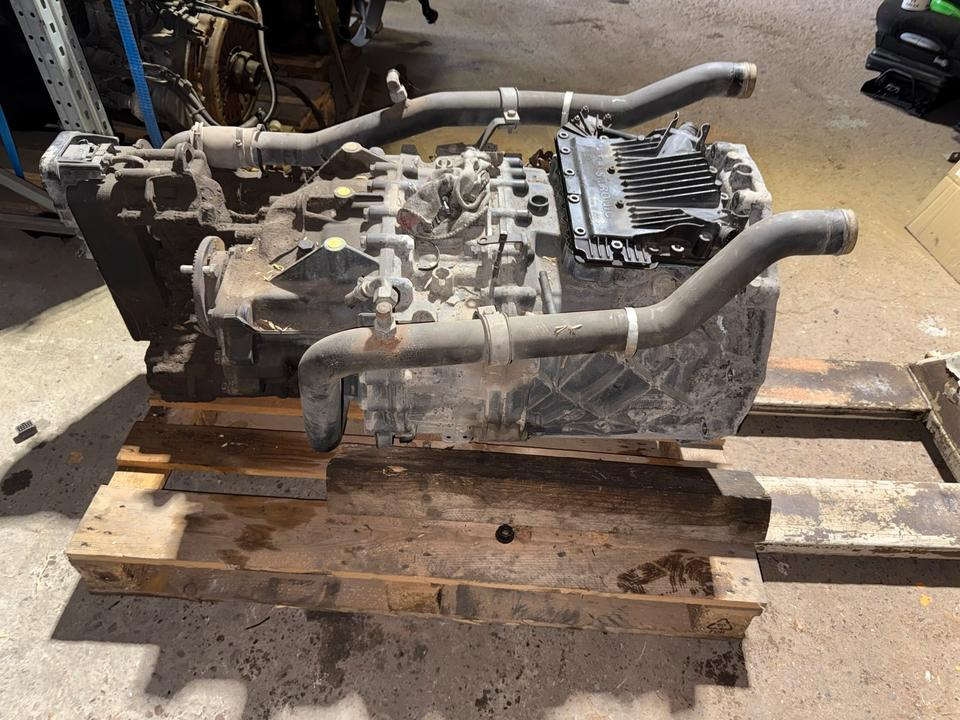 MAN Getriebe ZF ASTRONIC 12 AS 2131 TD + INTARDER 3 - Gearbox for Truck: picture 2 MAN Getriebe ZF ASTRONIC 12 AS 2131 TD + INTARDER 3 - Gearbox for Truck: picture 2