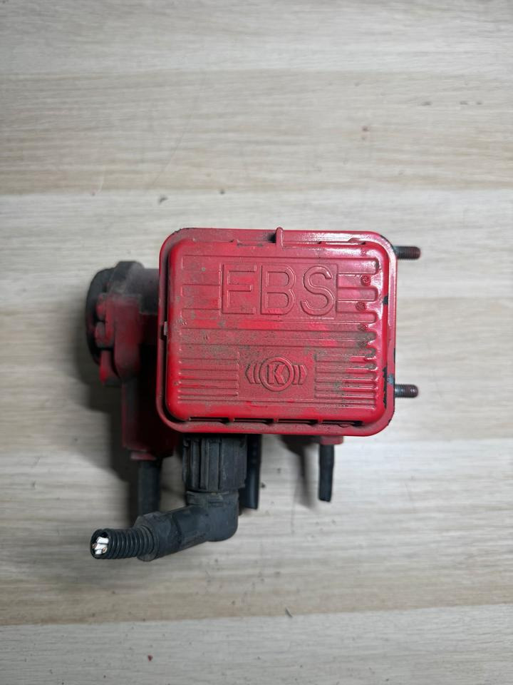 MAN KNORR-BREMSE EBS Ventil K020623 81.52301-6213 - Valve for Truck: picture 4 MAN KNORR-BREMSE EBS Ventil K020623 81.52301-6213 - Valve for Truck: picture 4