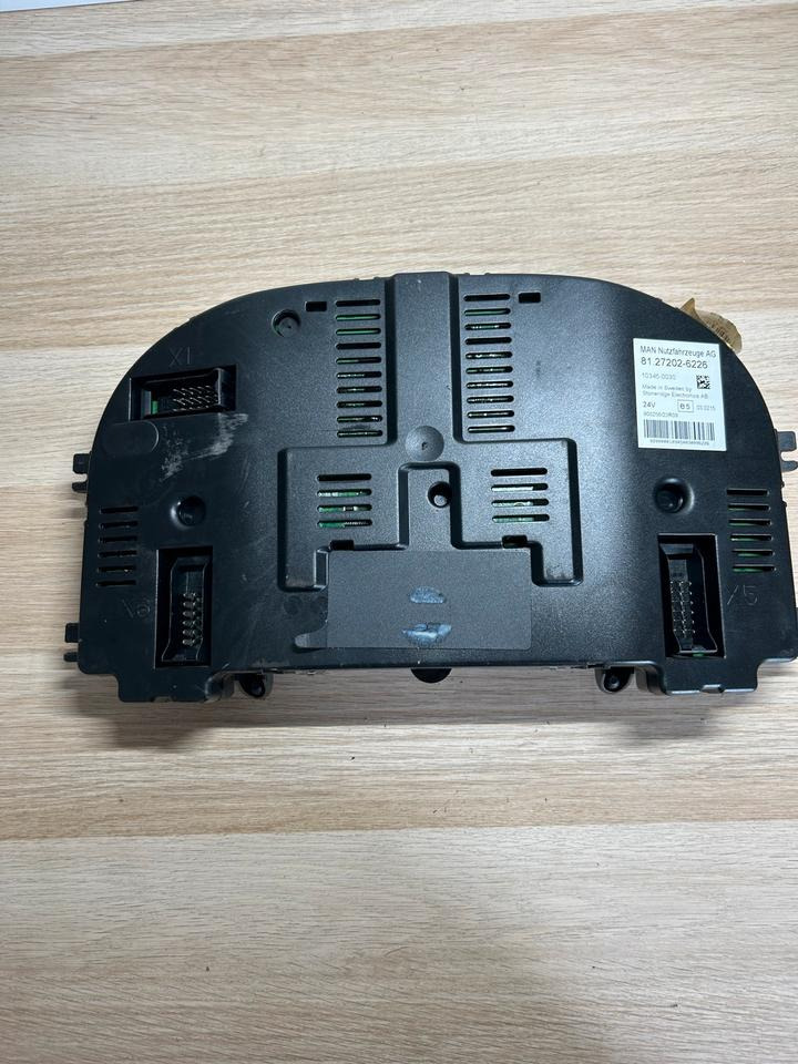 MAN Kombiinstrument Tacho 81.27202-6226 - Dashboard for Truck: picture 3 MAN Kombiinstrument Tacho 81.27202-6226 - Dashboard for Truck: picture 3