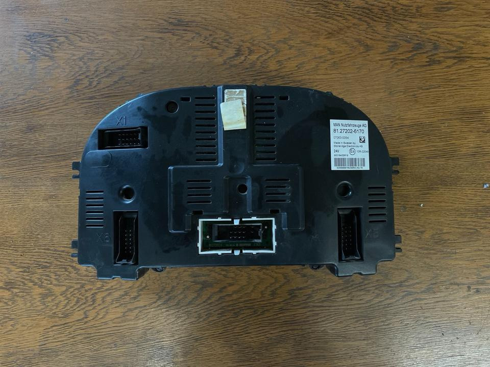MAN Kombiinstrument Tacho 81272026170 - Dashboard for Truck: picture 2 MAN Kombiinstrument Tacho 81272026170 - Dashboard for Truck: picture 2