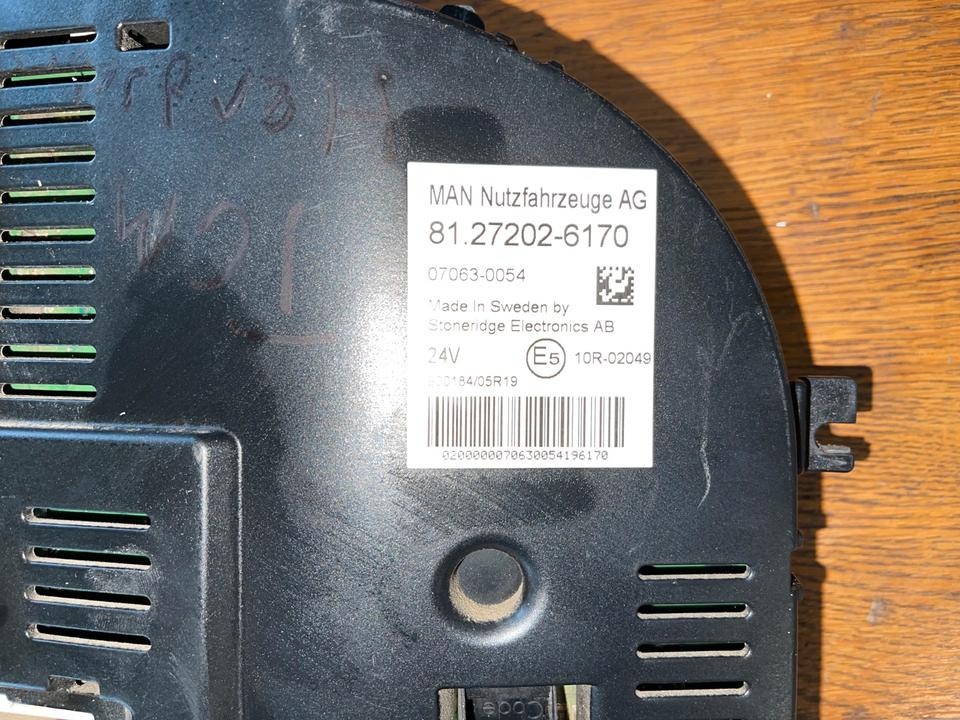 MAN Kombiinstrument Tacho 81272026170 - Dashboard for Truck: picture 3 MAN Kombiinstrument Tacho 81272026170 - Dashboard for Truck: picture 3
