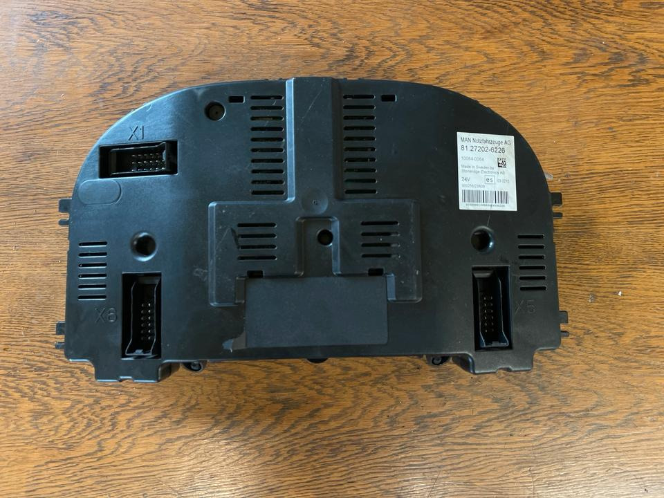 MAN Kombiinstrument Tacho 81272026226 - Dashboard for Truck: picture 3 MAN Kombiinstrument Tacho 81272026226 - Dashboard for Truck: picture 3