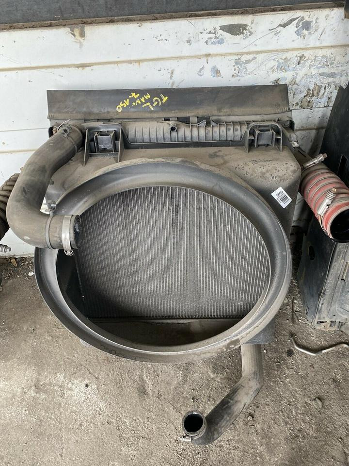 MAN TGL Kühlerpaket Wasserkühler Radiator Kühler - Radiator for Truck: picture 1 MAN TGL Kühlerpaket Wasserkühler Radiator Kühler - Radiator for Truck: picture 1