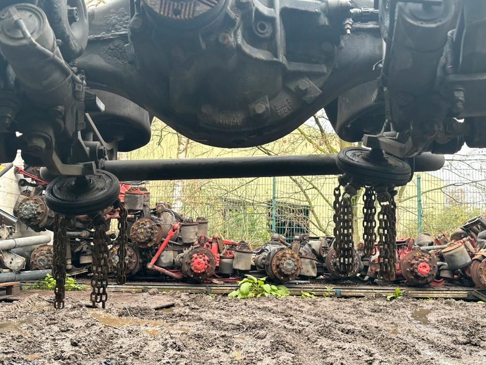 MAN TGM 15.290 Hinterachse 37:10 /81.35010.6168 mit Schnee ketten - Rear axle for Truck: picture 5 MAN TGM 15.290 Hinterachse 37:10 /81.35010.6168 mit Schnee ketten - Rear axle for Truck: picture 5