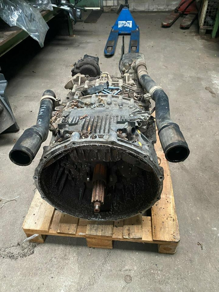 MAN TGX TGS Getriebe ZF 12 AS 2331 TD mit Intarder & Nebenantrieb - Gearbox for Truck: picture 1 MAN TGX TGS Getriebe ZF 12 AS 2331 TD mit Intarder & Nebenantrieb - Gearbox for Truck: picture 1