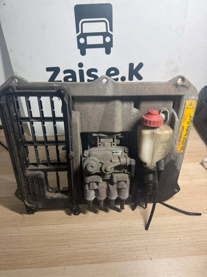 MAN WABCO Fußbremsventil 4800200260 - Brake parts for Truck: picture 1 MAN WABCO Fußbremsventil 4800200260 - Brake parts for Truck: picture 1