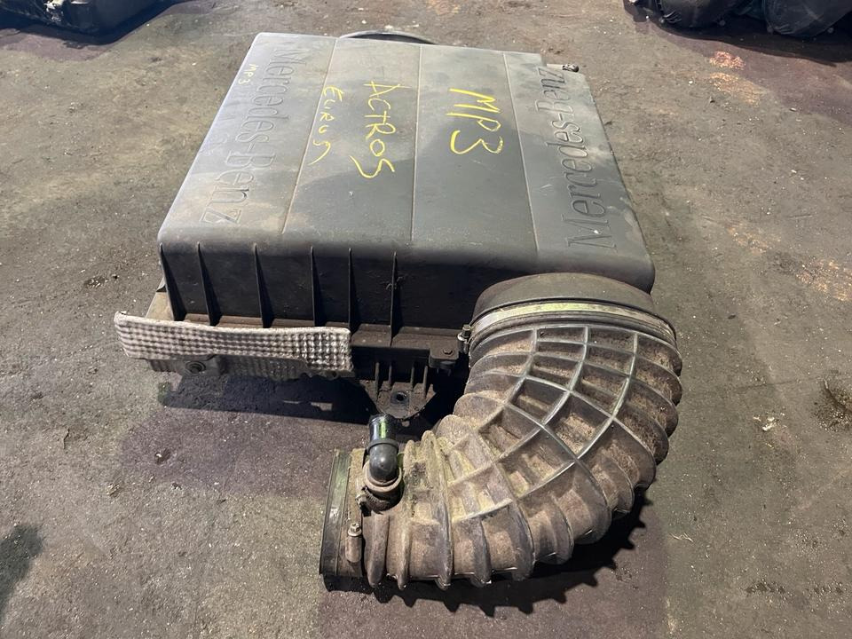 MERCEDES ACTROS MP3 Luftfilter Luftfilterkasten - Air filter for Truck: picture 3 MERCEDES ACTROS MP3 Luftfilter Luftfilterkasten - Air filter for Truck: picture 3