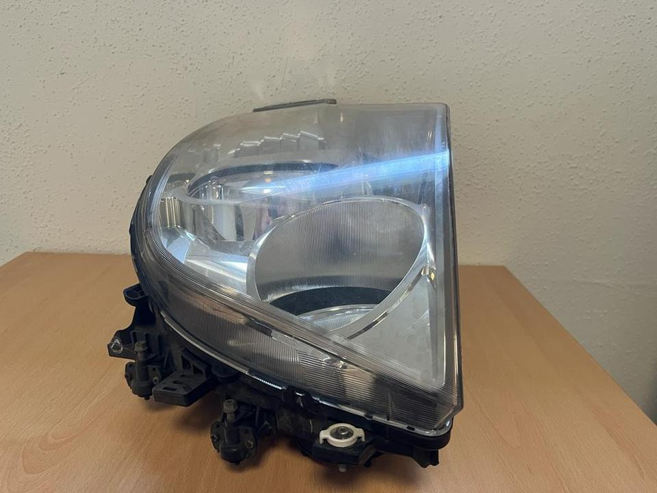 Mercedes Actros Bi Xenon Scheinwerfer Vorne Links A9608200639 - Headlight for Truck: picture 4 Mercedes Actros Bi Xenon Scheinwerfer Vorne Links A9608200639 - Headlight for Truck: picture 4