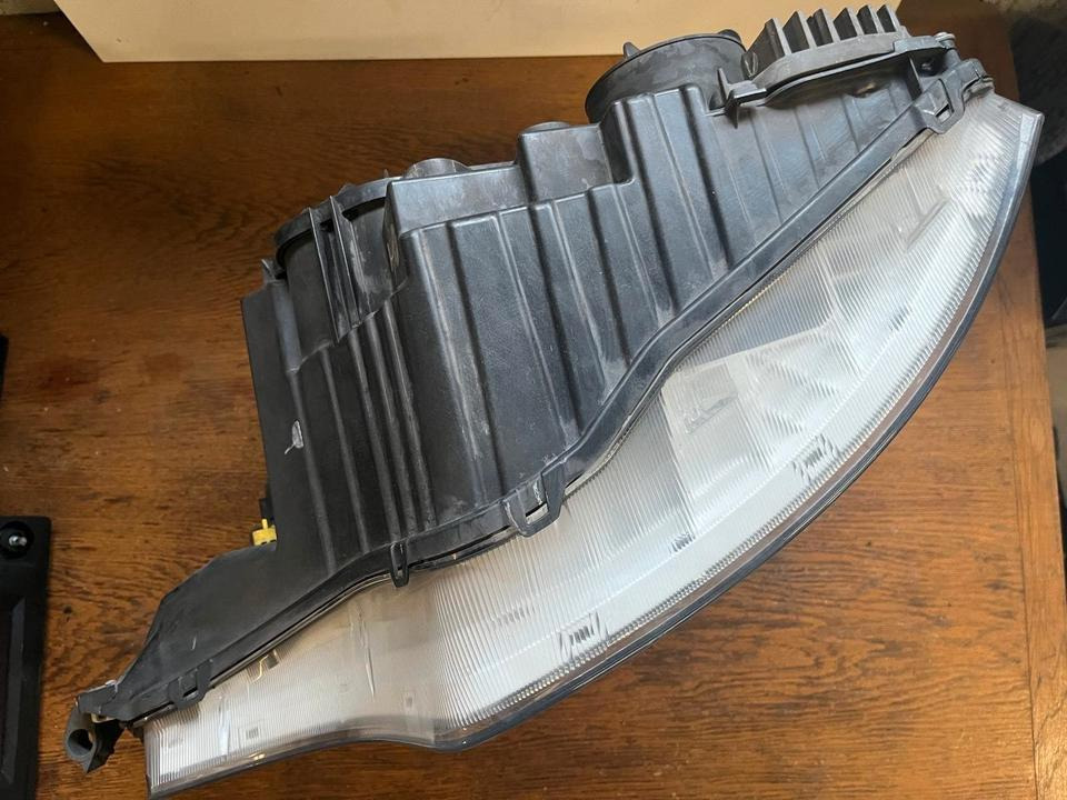 Mercedes Actros LED Scheinwerfer Vorne Links A9618205039 - Headlight for Truck: picture 5 Mercedes Actros LED Scheinwerfer Vorne Links A9618205039 - Headlight for Truck: picture 5