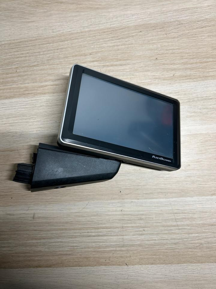 Mercedes Actros MP4 FleetBoard Monitor Display A0008272157 - Tachograph for Truck: picture 2 Mercedes Actros MP4 FleetBoard Monitor Display A0008272157 - Tachograph for Truck: picture 2