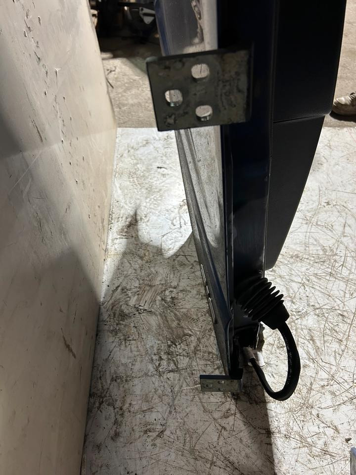 Mercedes Atego 4 EU6 Beifahrertür Innenverkleidung, Spiegel LN 45 - Door and parts for Truck: picture 3 Mercedes Atego 4 EU6 Beifahrertür Innenverkleidung, Spiegel LN 45 - Door and parts for Truck: picture 3