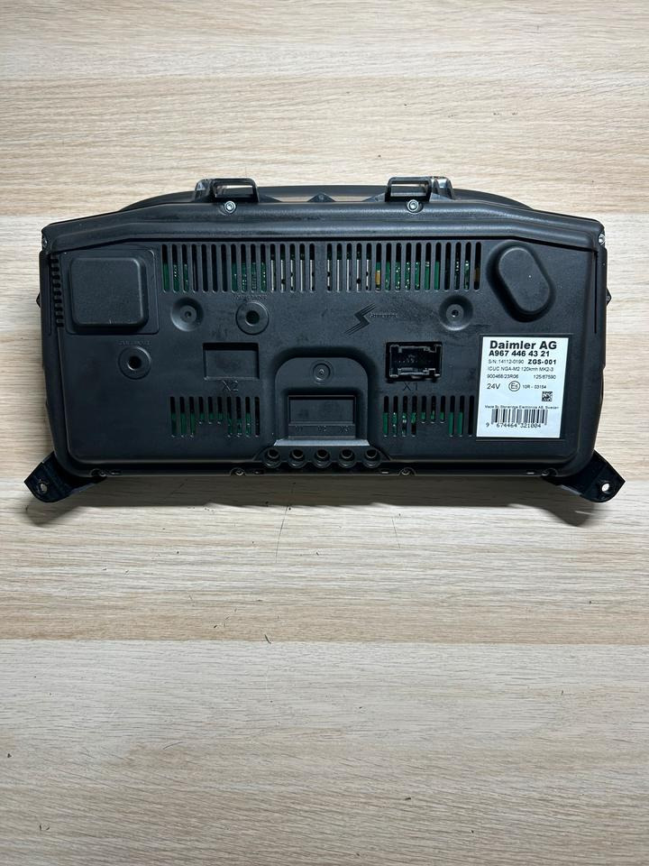 Mercedes Atego 4 EU6 Kombiinstrument A9674464321 - Dashboard: picture 3 Mercedes Atego 4 EU6 Kombiinstrument A9674464321 - Dashboard: picture 3