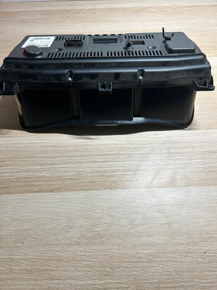 Mercedes Benz Actros MP4 Kombiinstrument/ Tacho A9614461021 - Dashboard for Truck: picture 3 Mercedes Benz Actros MP4 Kombiinstrument/ Tacho A9614461021 - Dashboard for Truck: picture 3