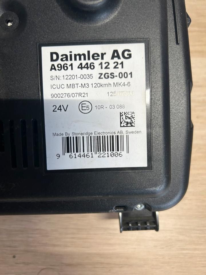 Mercedes Benz Actros MP4 Kombiinstrument/ Tacho A9614461221 - Dashboard for Truck: picture 4 Mercedes Benz Actros MP4 Kombiinstrument/ Tacho A9614461221 - Dashboard for Truck: picture 4