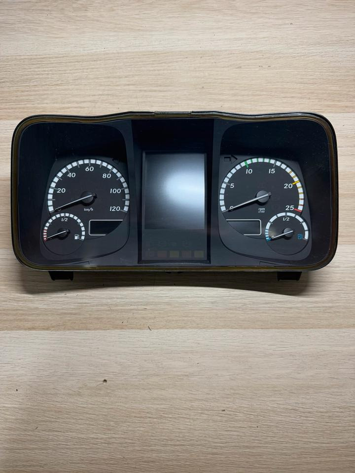 Mercedes Benz Actros MP4 Kombiinstrument / Tacho A9614467221 - Dashboard for Truck: picture 2 Mercedes Benz Actros MP4 Kombiinstrument / Tacho A9614467221 - Dashboard for Truck: picture 2