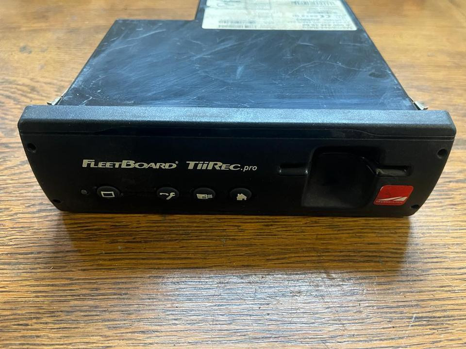 Mercedes-Benz Actros MP4 Tachograph FLEETBOARD A0004461060 - Tachograph for Truck: picture 1 Mercedes-Benz Actros MP4 Tachograph FLEETBOARD A0004461060 - Tachograph for Truck: picture 1