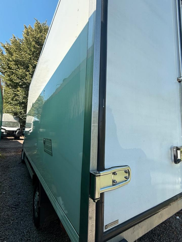 Mercedes Sprinter Kühlkoffer - Refrigerator swap body: picture 2 Mercedes Sprinter Kühlkoffer - Refrigerator swap body: picture 2