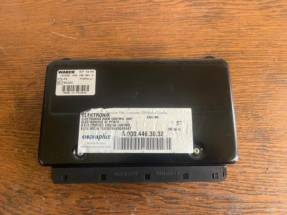 Mercedes Türsteuergerät A0004463032 WABCO 4461900010 - ECU for Truck: picture 2 Mercedes Türsteuergerät A0004463032 WABCO 4461900010 - ECU for Truck: picture 2